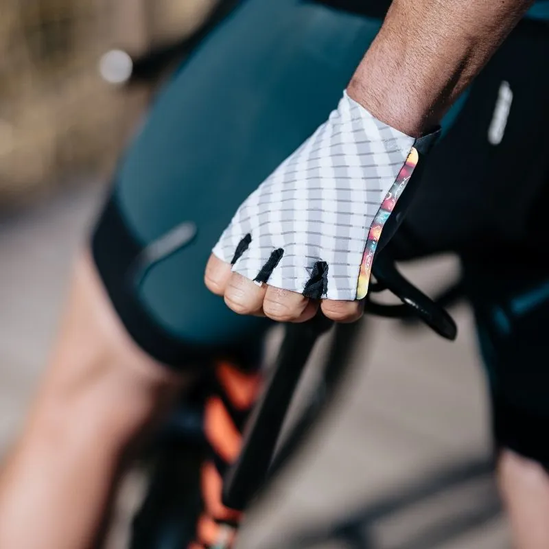 Q36.5 Dottore CLIMA Summer Gloves : WHITE-4